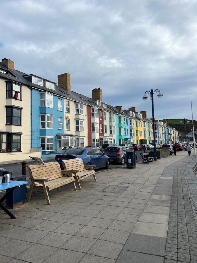 Seafront Apartment With Balcony, Parking And Sea Views Aberystwyth Exteriör bild